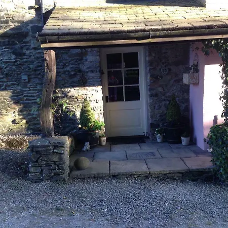 Low Plain Farm Bed and breakfast